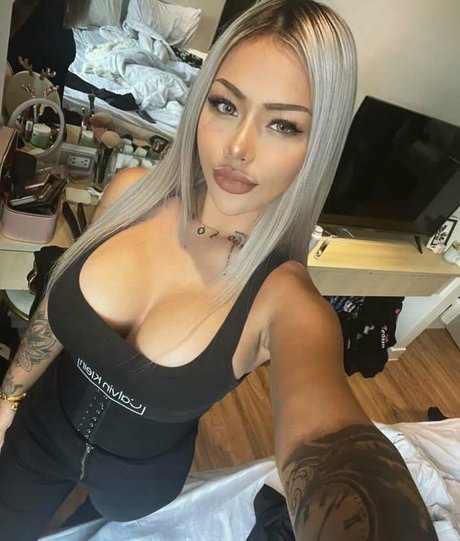 SamitaXXX model porn archive