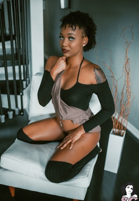 Naomi SG nice pornstar picture