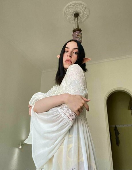 busty mom onlyfans best pic