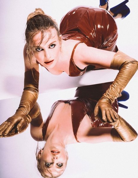 cute asian onlyfans porno images