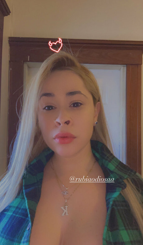 kdenissexo naked pornstar image