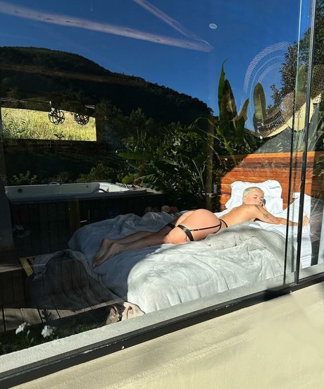 Tabata Chang sexy actress image