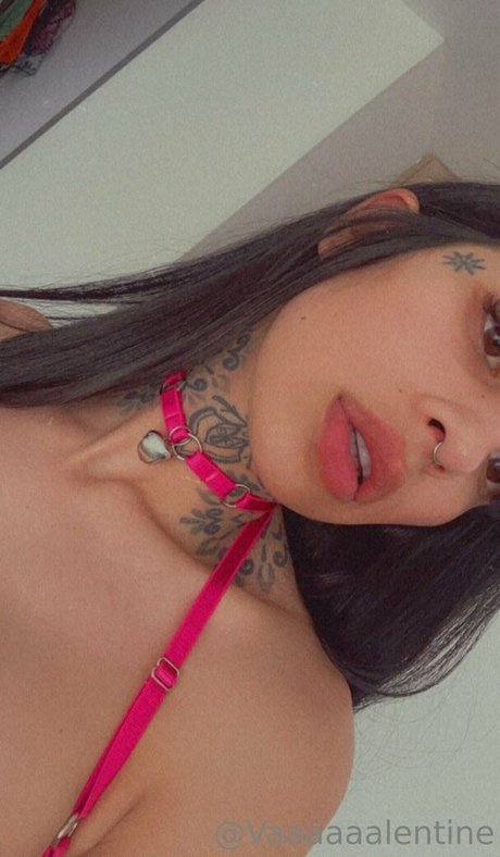 iamvaleeentine nice model pic