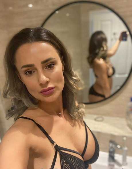 xxannemariee art star photo