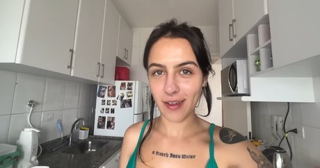 Doarda model erotic img