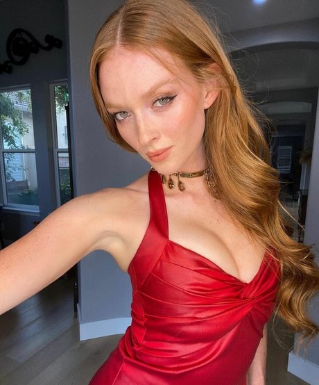 young onlyfans erotic pics