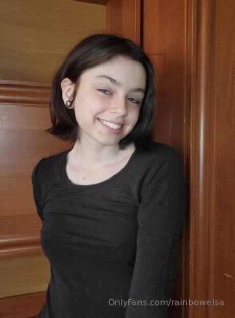 Rainbowelsa erotic actress photo