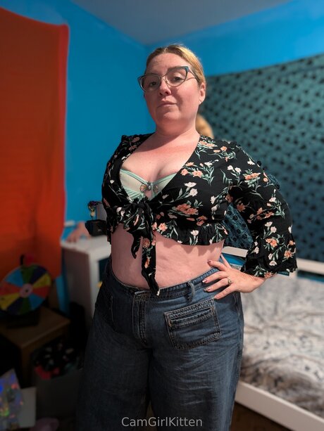 Persephonevixen naked model photos