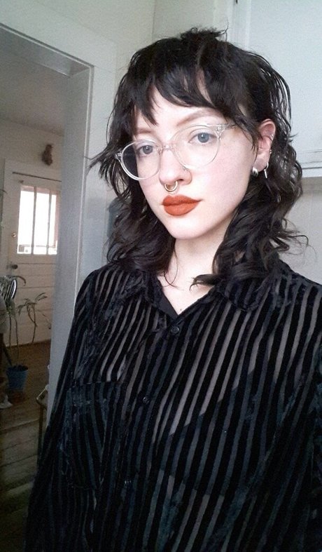 Pleasequietdown star porn archive