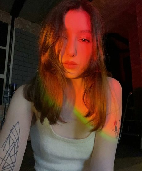 Aloona Larionova pornstar free pic