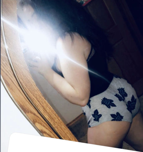 idkkat95 art actress gallery