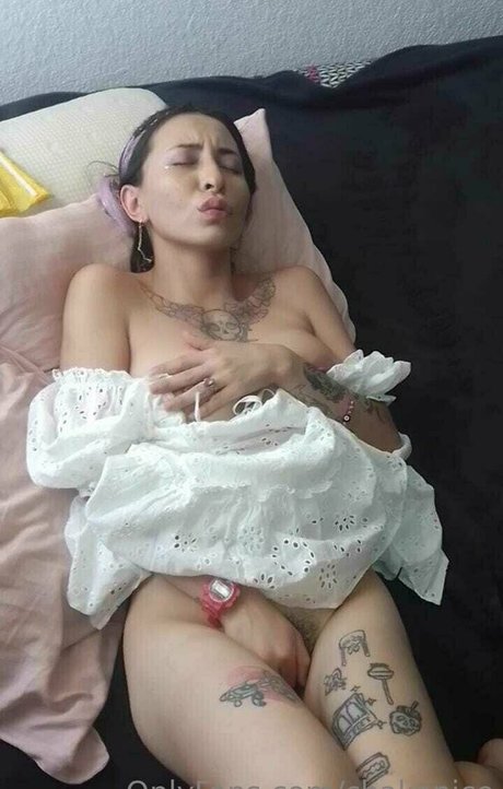 chakanice pornstar erotic photo