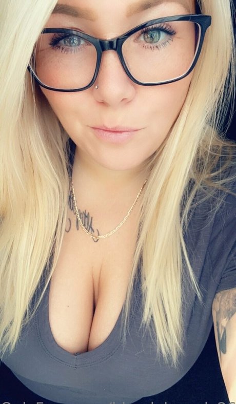 blondebrandy269 model beautiful pics