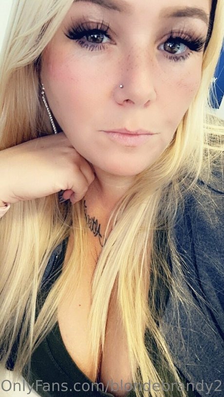 blondebrandy269 model exclusive pics