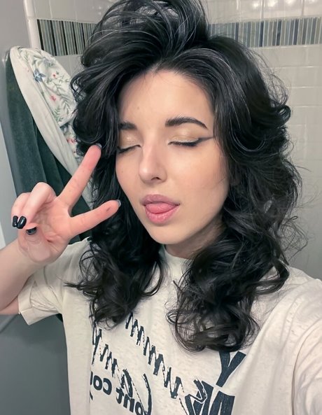 Slight Sounds pornstar perfect images