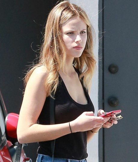 Halston Sage pornstar nice gallery