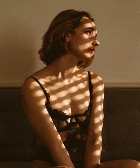 Julia Neyu star high quality pic