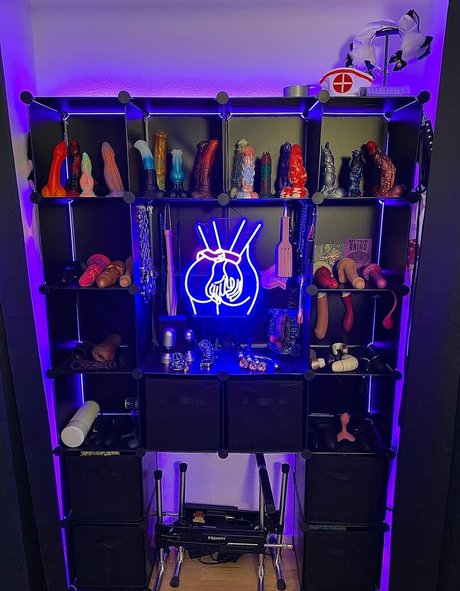 misscharliestoybox porn star pics