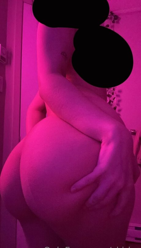 skirby beautiful model pic