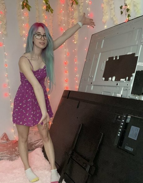 feet slave onlyfans best photos