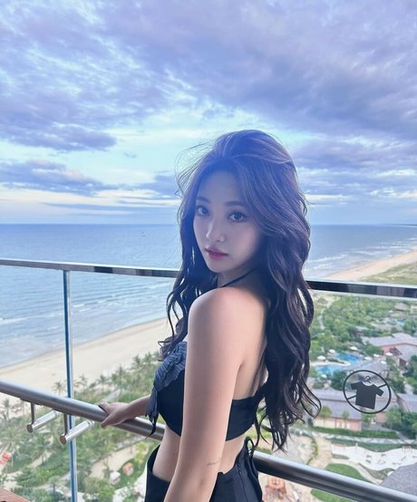 WomenK pop model pretty photos