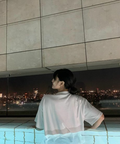 WomenK pop pornographic actress pic