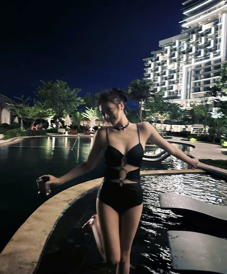 WomenK pop model xxx picture