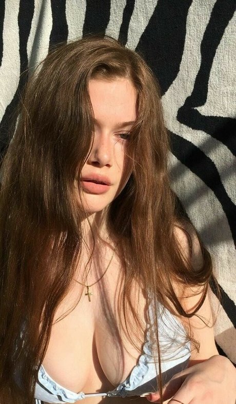 Pudderfly nudes model image