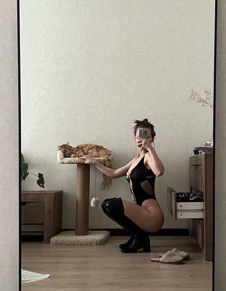 feet slave onlyfans nudes images