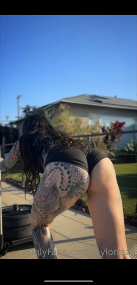 Taylor Roze sex model picture