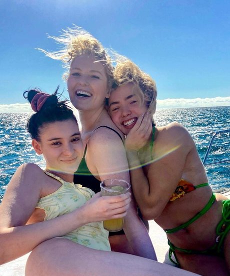 Peyton List sexy actress pic