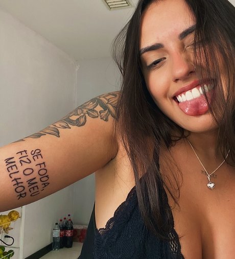 Vitoria Marcilio nice actress image