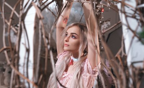 Sophie Katssby naked pornstar photos