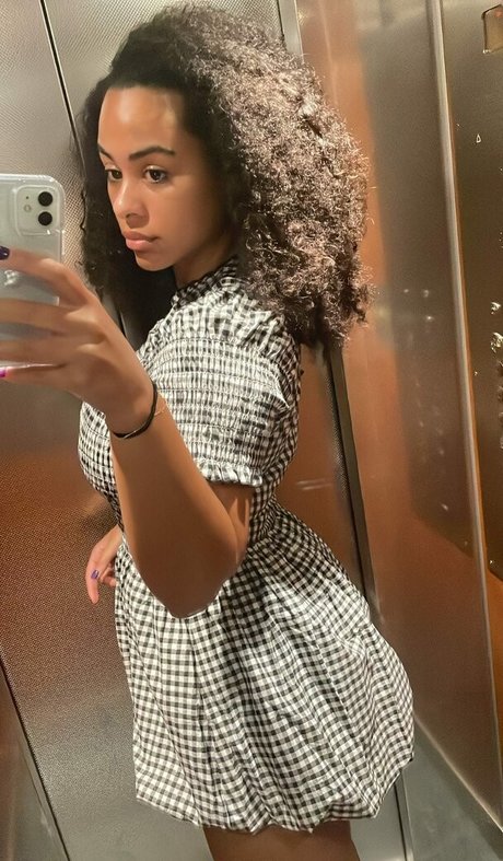 asian shemale onlyfans beautiful pics