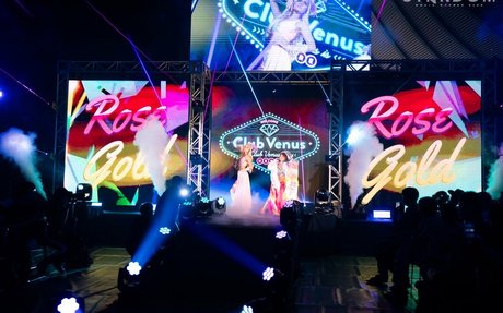 black hair onlyfans adult gallery