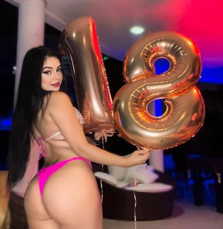 Bella Angel Dezoitou star sex pic