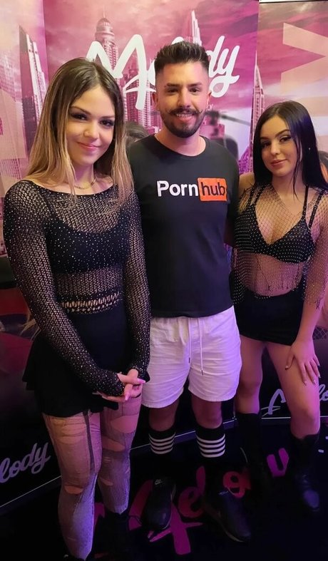 Bella Angel Dezoitou beautiful pornstar image