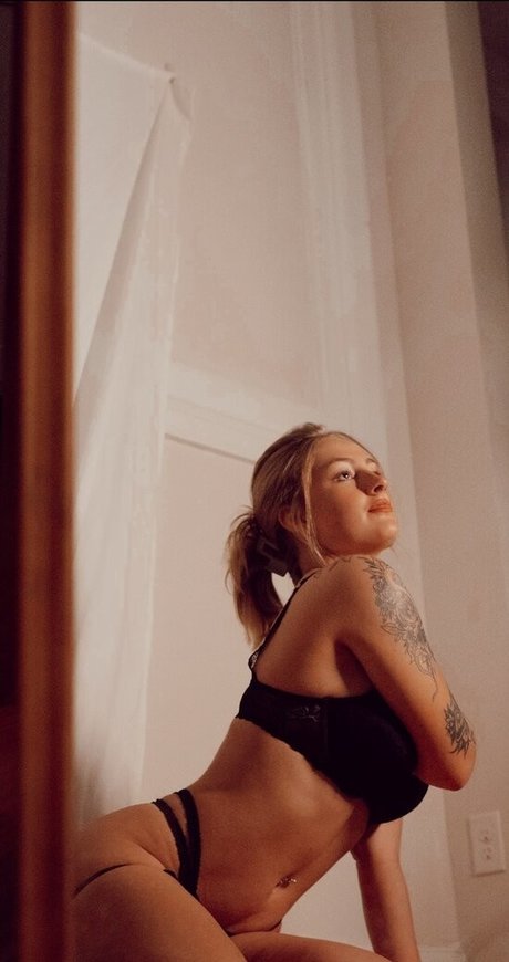 loveelivv pornstar beautiful gallery