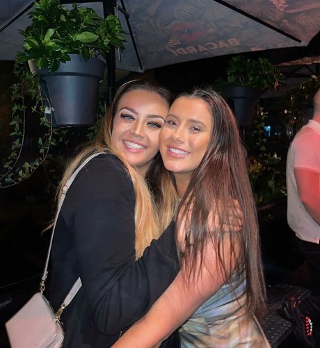 beach milf onlyfans art porn photos