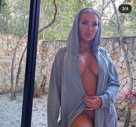 Aisleyne Horgan Wallace model pretty gallery