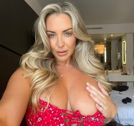 daisydootv star image