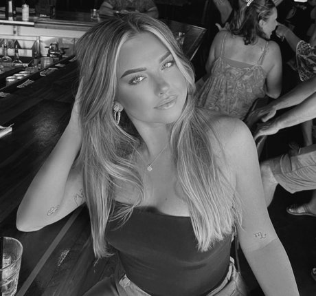 ellesbelless pornstar sex images