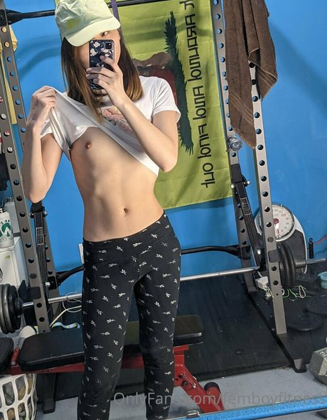 FemboyFitness nudes model picture