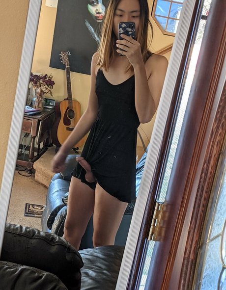 chicks with dicks onlyfans beautiful xxx pic