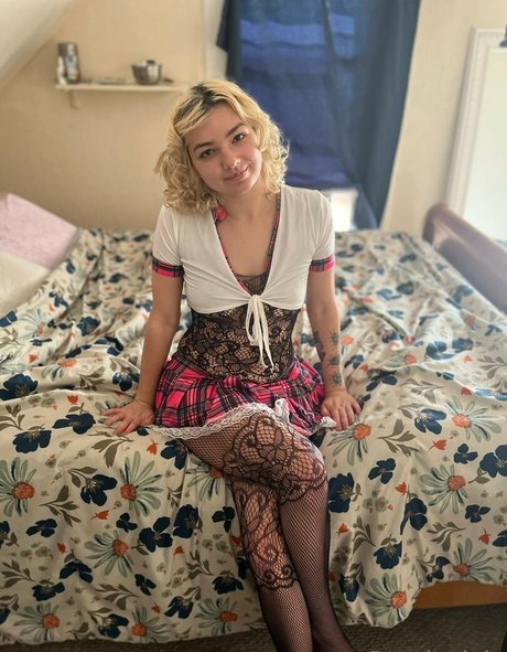 pansleylive pornstar adult image