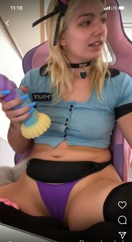 pansleylive xxx actress photos