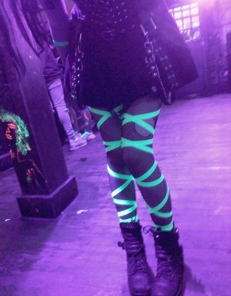 Kiwo pornstar free galleries