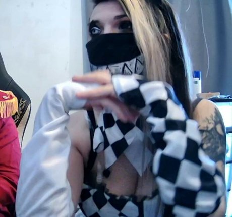 dripping wet pussy onlyfans art nude pic