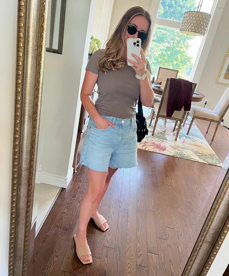 Adventures And Naps erotic star pictures