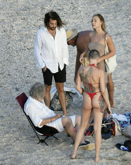 amateur blonde onlyfans beautiful naked pictures